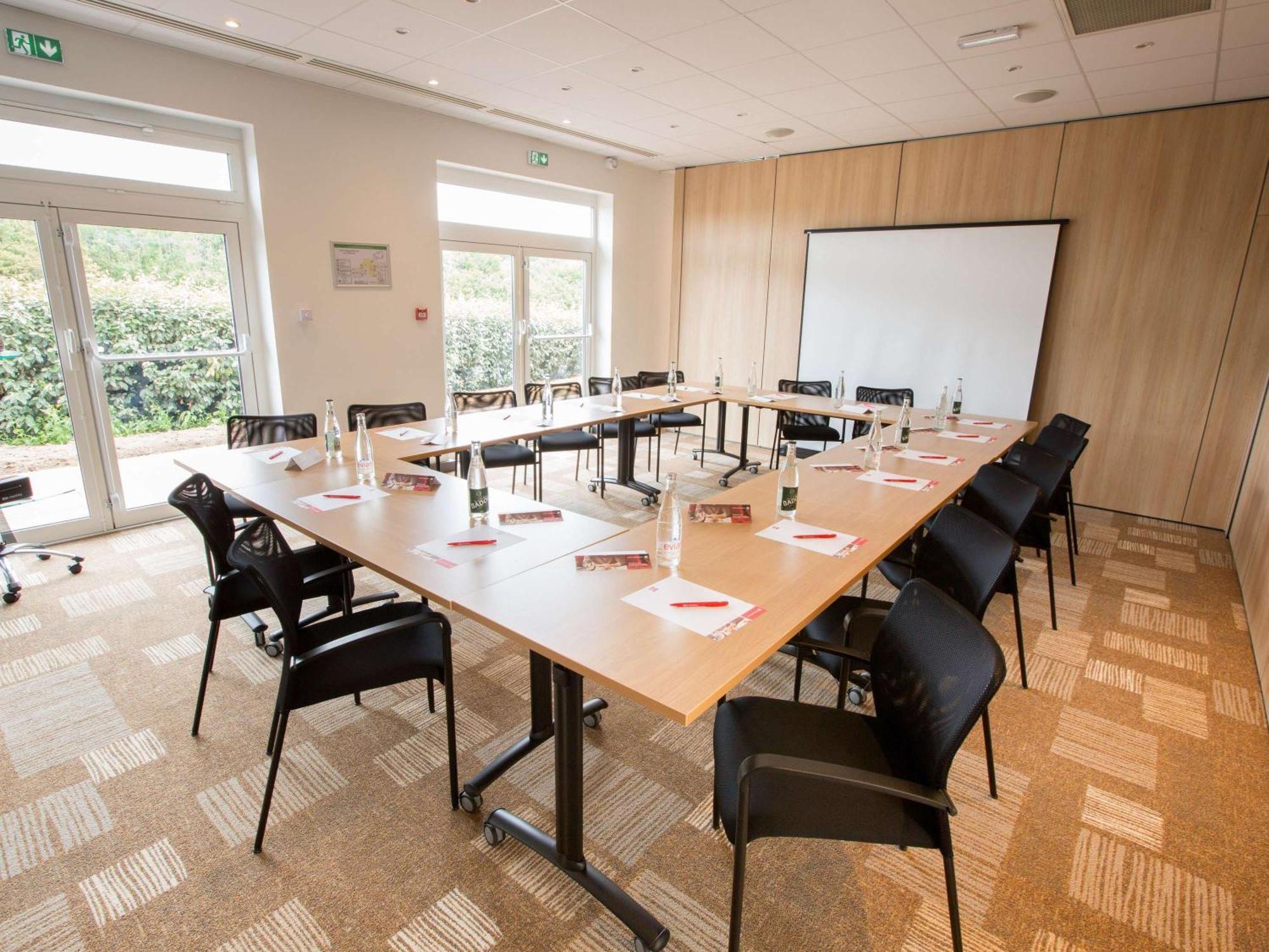 Ibis Cherbourg La Glacerie Экстерьер фото