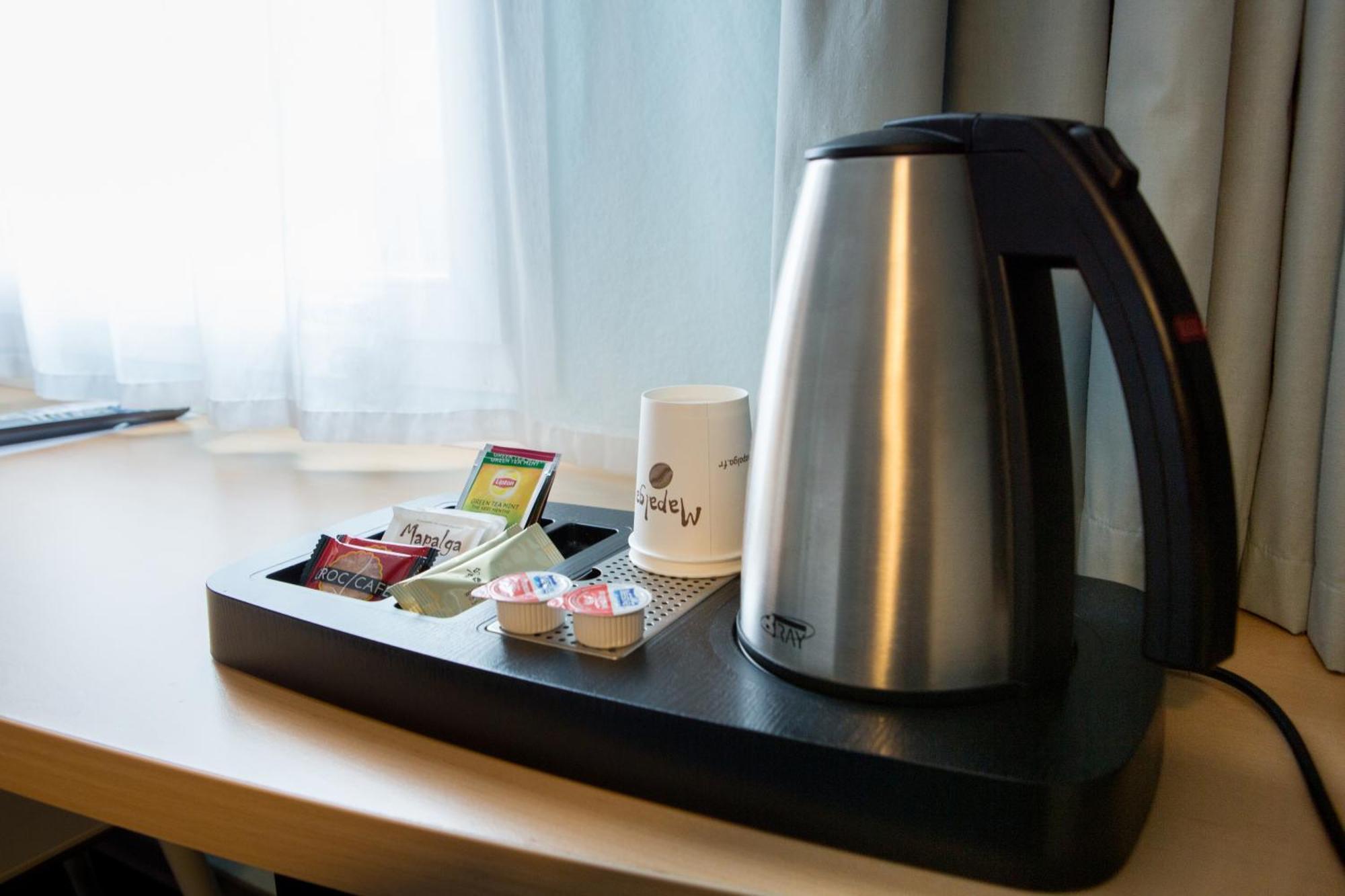 Ibis Cherbourg La Glacerie Экстерьер фото